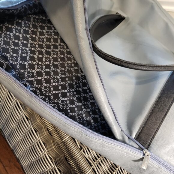 Brylane Weekender Overnight Bag Tote Lightweight Neutral Gray Unisex - Picture 8 of 14